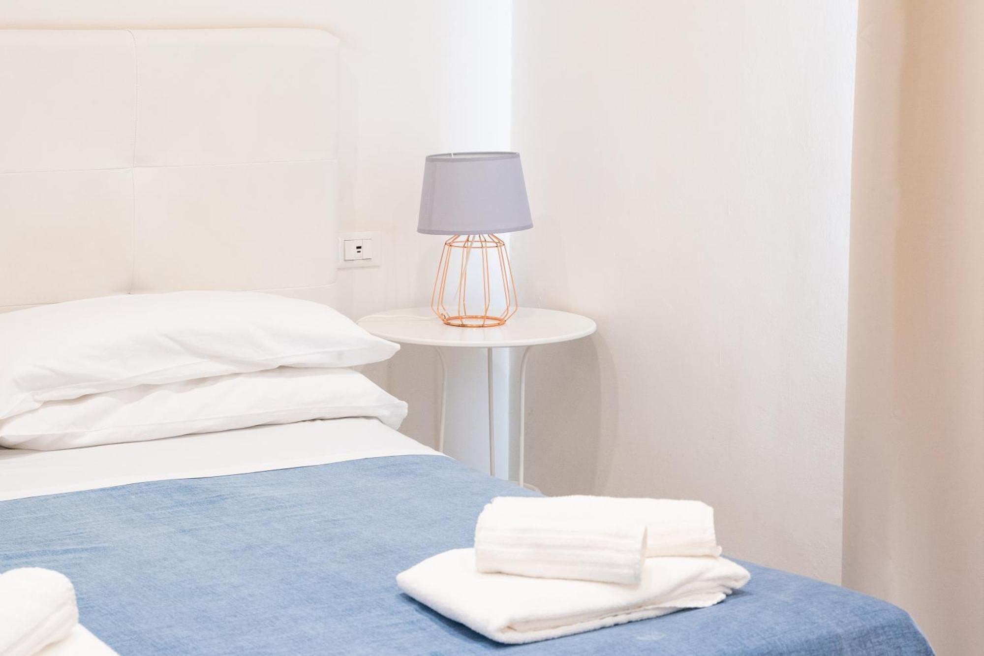 Villa Angela Suite Taranto Bagian luar foto