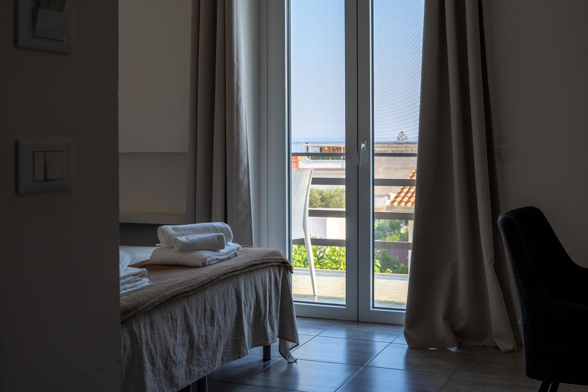 Villa Angela Suite Taranto Bagian luar foto
