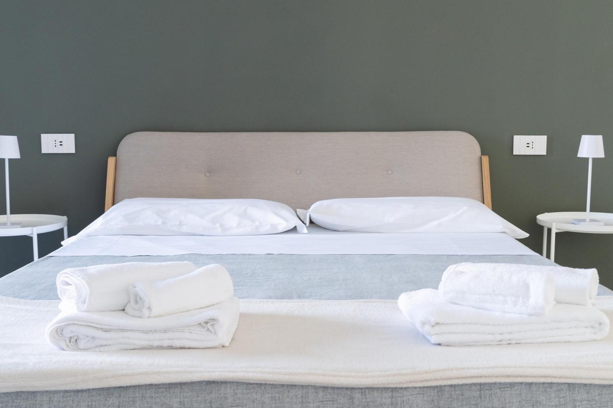 Villa Angela Suite Taranto Bagian luar foto