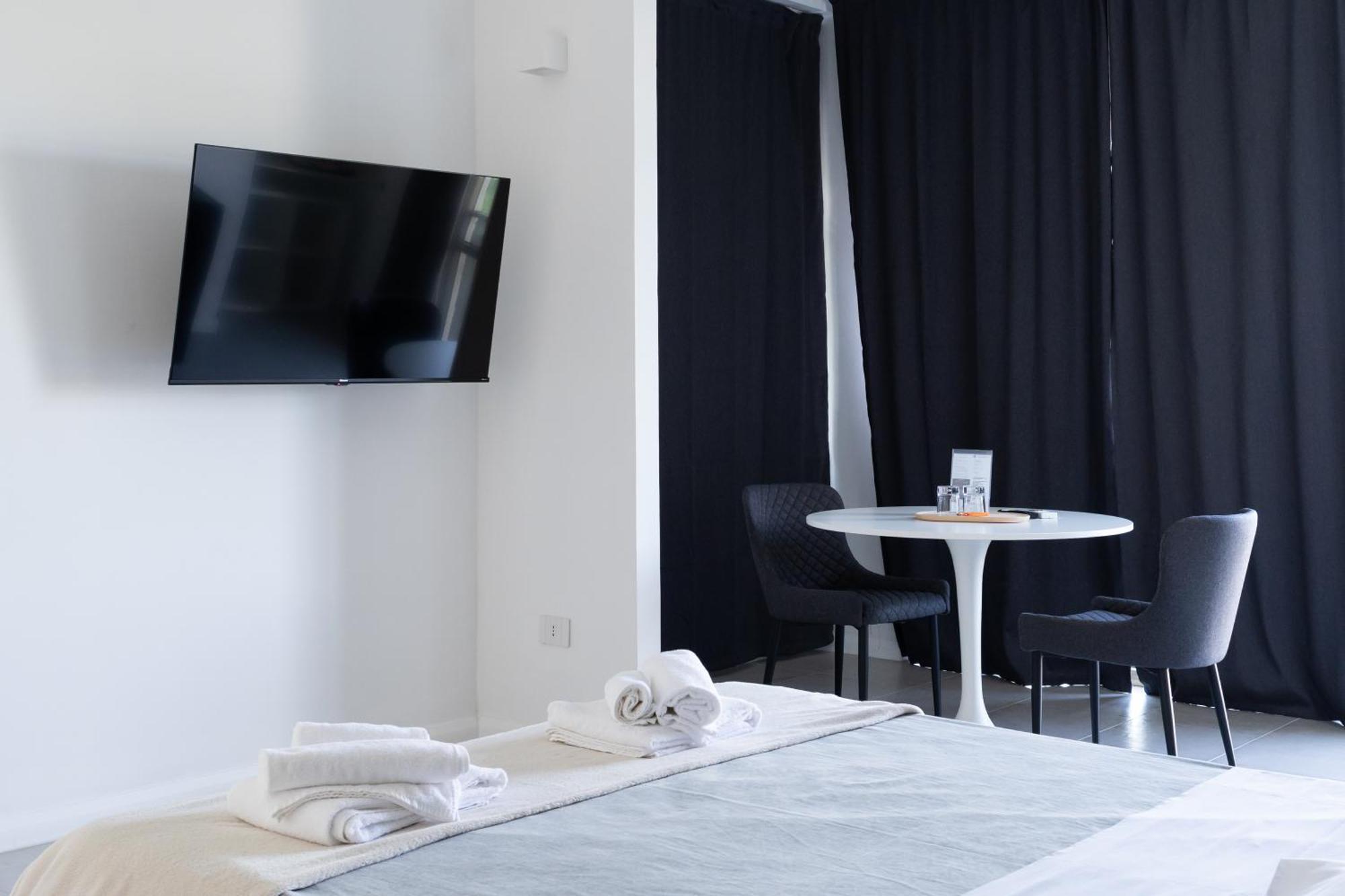 Villa Angela Suite Taranto Bagian luar foto